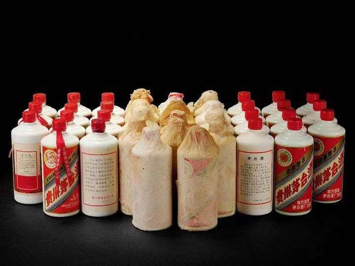 杜尔伯特日照岚山回收酒价格哪里回收(附近上门回收茅台酒）?